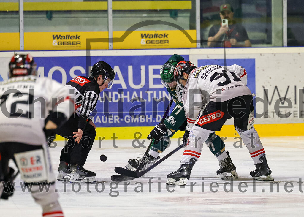 2026-02-08_069_TSV_Erding_gegen_ECDC_Memmingen_Indians | Erding, Deutschland, 08.02.2026:Eishockey, Oberliga Süd 2025 / 2026, 45. Spieltag, TSV Erding gegen ECDC Memmingen Indians, Endergebnis: Foto: Christian Riedel / fotografie-riedel.net