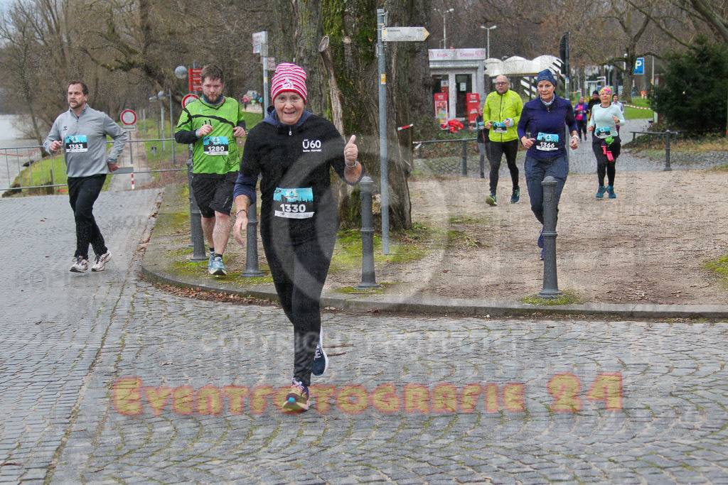 231231_1025_EV4_8758 | Sportfotografie im Rhein-Sieg Kreis, Köln, Bonn, NRW, Rheinland Pfalz, Hessen, etc. Unser Tätigkeitsfeld umfasst den Laufsport vom Volkslauf über den Marathon, Duathlon, Triathon bis zum Ultralauf wie Kölnpfad Ultra oder Schindertrail.