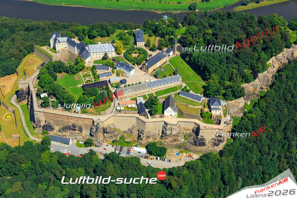 Die Luftaufnahme Festung-koenigstein - Königstein wurde vom UL-Flugzeug (keine Drohne) aus fotografiert.Hohe Druck- Auflösung-die Geschenkidee!