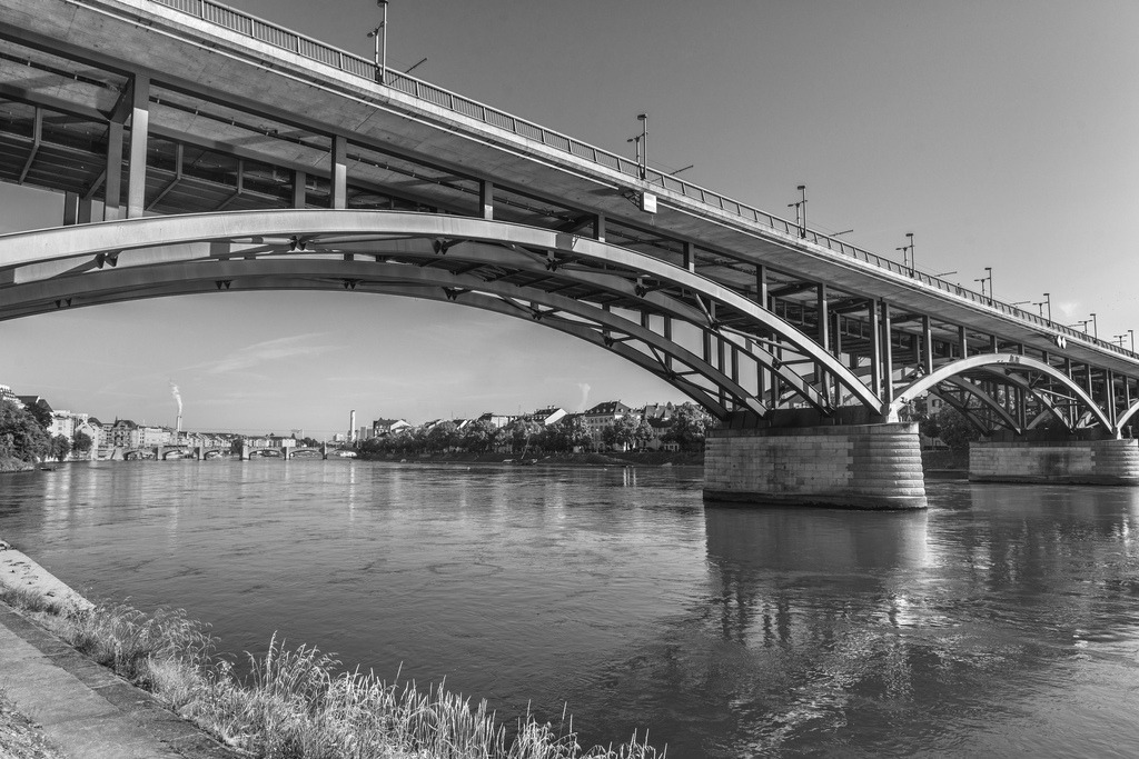 Wettsteinbrücke | Die Wettsteinbrücke in Basel, Schweiz. - Realisiert mit Pictrs.com