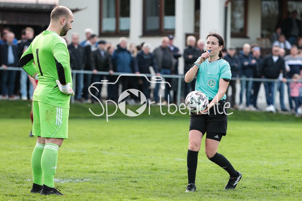 FC Pipinsried - TSV Buchbach | Professionelle Sportfotos aus den Bereichen Fußball, Eishockey, Handball und vieles mehr. Ob Sieg oder Niederlage