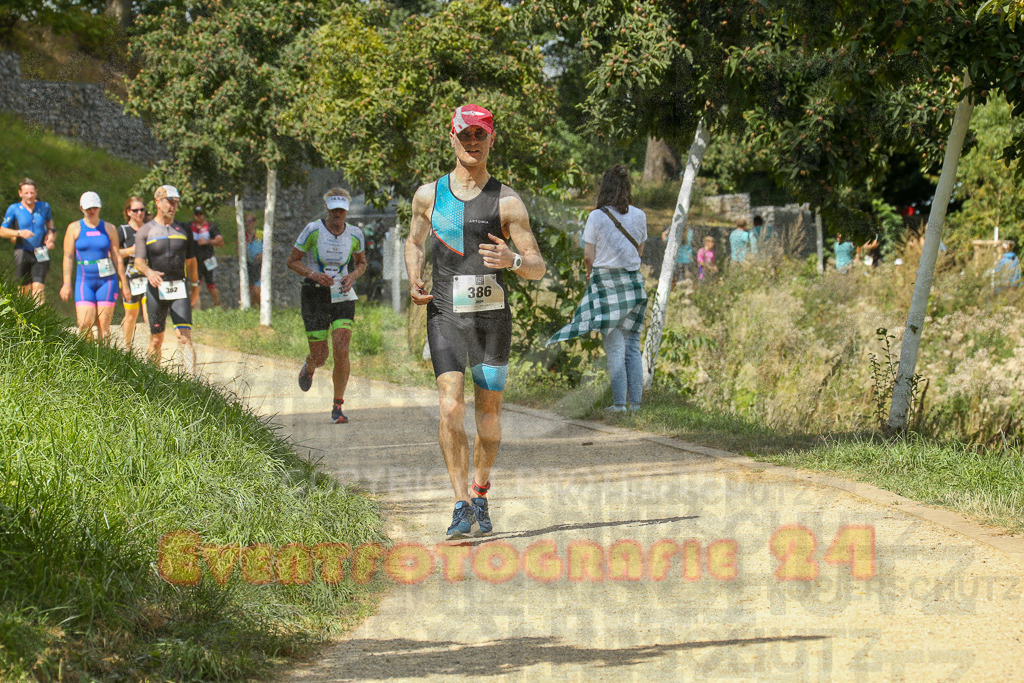 250824_1335_EX1_2905 | Sportfotografie im Rhein-Sieg Kreis, Köln, Bonn, NRW, Rheinland Pfalz, Hessen, etc. Unser Tätigkeitsfeld umfasst den Laufsport vom Volkslauf über den Marathon, Duathlon, Triathon bis zum Ultralauf wie Kölnpfad Ultra oder Schindertrail.