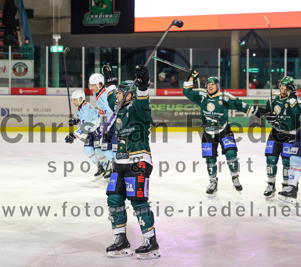 2025-12-23_124_TSV_Erding_gegen_Heilbronner_Falken | Erding, Deutschland, 23.12.2025:Eishockey, Oberliga Süd 2025 / 2026, 29. Spieltag, TSV Erding gegen Heilbronner Falken, Endergebnis: 5:4Markus Eberhardt (Erding Gladiators, #94)Foto: Christian Riedel / fotografie-riedel.net