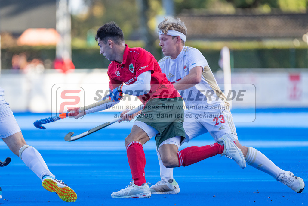 HK_20221008_100558 | 1. Bundesliga Herren Crefelder HTC - Rot-Weiss Köln am 8.10.2022 Crefelder HTC, Krefeld , Martin Ignacio Ferreiro ( Crefelder HTC #18 ) , Thies Ole Prinz ( Rot-Weiss Köln #23 )