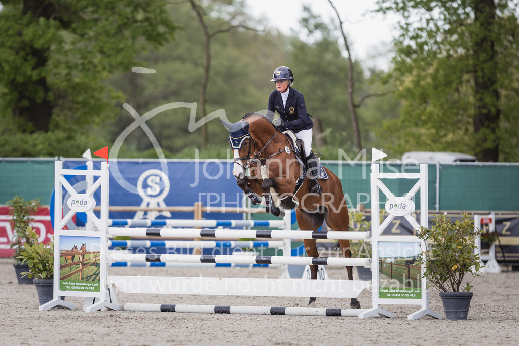 230516_Mühlen_03SprPf-A-409 | Deine schönsten Turniermomente als professionelle Fotos! Entdecke hochwertige Pferdesport-Fotografie im Online-Shop. Jetzt Fotos finden & bestellen!