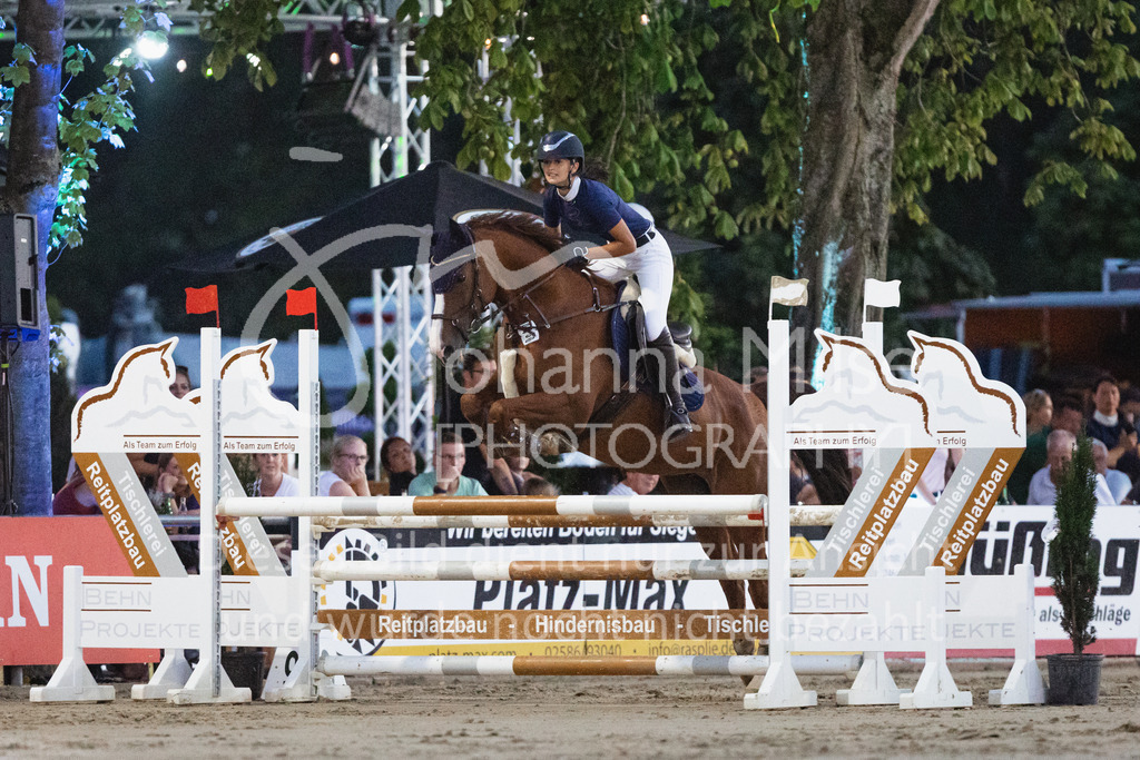 220825_Delbrueck_A1-Mannschaft-396 | Deine schönsten Turniermomente als professionelle Fotos! Entdecke hochwertige Pferdesport-Fotografie im Online-Shop. Jetzt Fotos finden & bestellen!