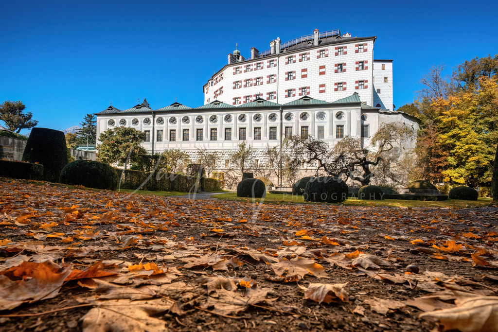Schloss Ambras | Herbstliches Schloss Ambras