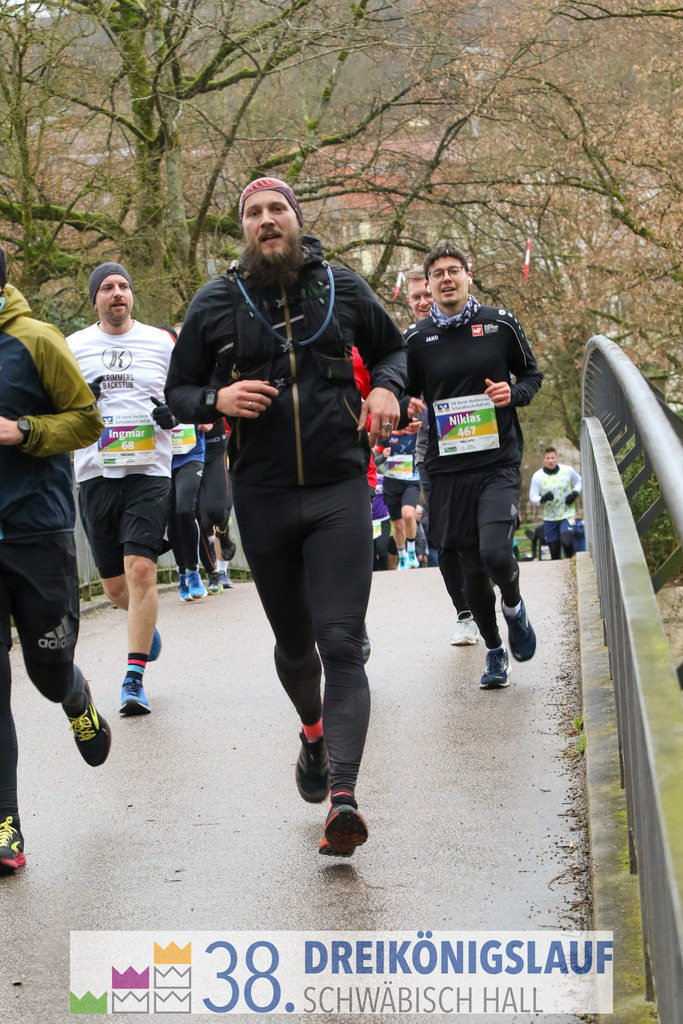 10km VR Bank Hauptlauf | 3 Koenigslauf 2024 10km VR Bank Hauptlauf - Realisiert mit Pictrs.com