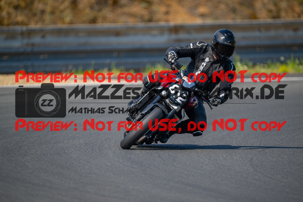 MaZZes-Fotomatrix-20260805-527586 | OPEN