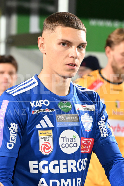 TSV Egger Glas Hartberg vs SV Oberbank Ried – Austrian Bundesliga Match | The image shows Elias Havel (Hartberg), at the Bundesliga match TSV Hartberg vs SV Ried at Profertil Arena Hartberg. 22.11.2025