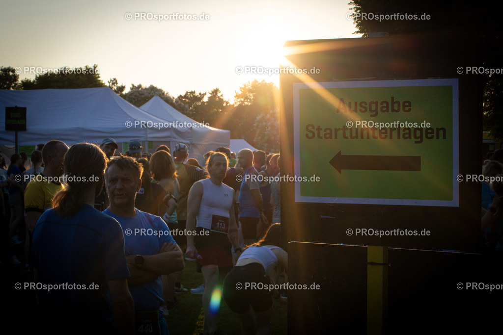 Sparda-Bank Nachtlauf Bonn; Bonn, 18.06.2025 | Impressionen vom Sparda-Bank Nachtlauf Bonn am 18.06.2025 in Bonn (Nordrhein-Westfalen). 
