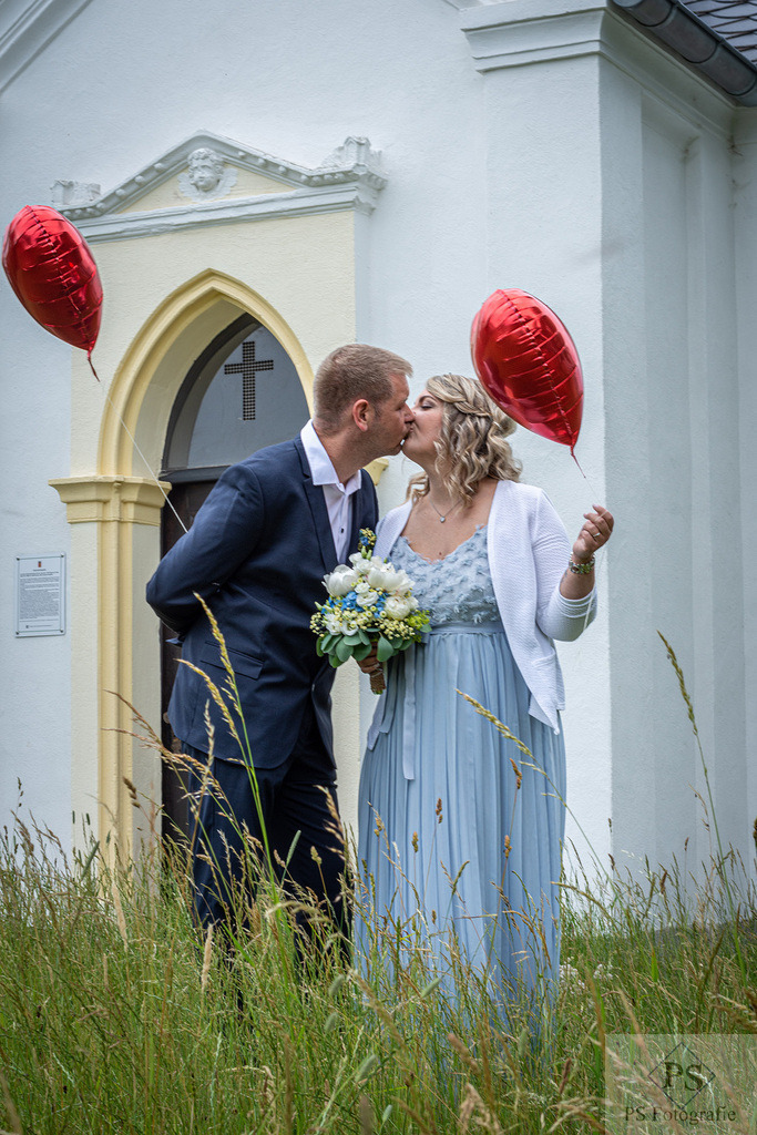 Hochzeit_Kloster_Bredelar_10 | Hochzeitsfotograf aus Leidenschaft in Büren und Umgebung - Professionelle Hochzeitsreportagen mit emotionalen Fotos - Realisiert mit Pictrs.com