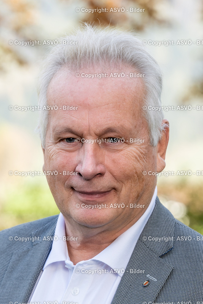 Robert Zsifkovits_ ASVÖ Burgenland-1 | 19.10.2024, Aigen im Ennstal, AUT, ASVÖ, Porträt Bilder Bundesvorstandsitzung 2024 im Imlauer Hotel Schloss PichlarnRobert Zsifkovits©ASVÖ / Harald Dostal  - Realisiert mit Pictrs.com