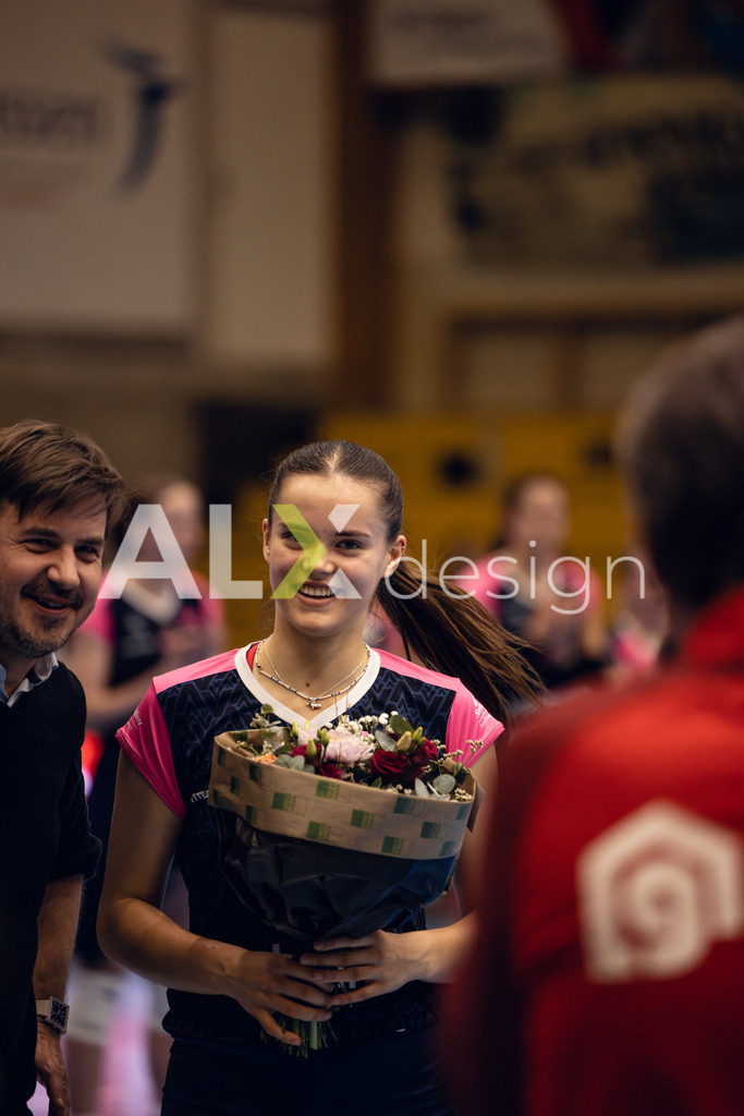Volleyball I Frauen I Saison 2025-2026 I Volleyball NLA | Women I Round 14 I VC Kanti Schaffhausen - NLZ Volleyball Academy Zürich I 16.01.2026 | NLZ Volleyball Academy - 18 Veronika Tverda (UKR) – Zuspiel - Realisiert mit Pictrs.com