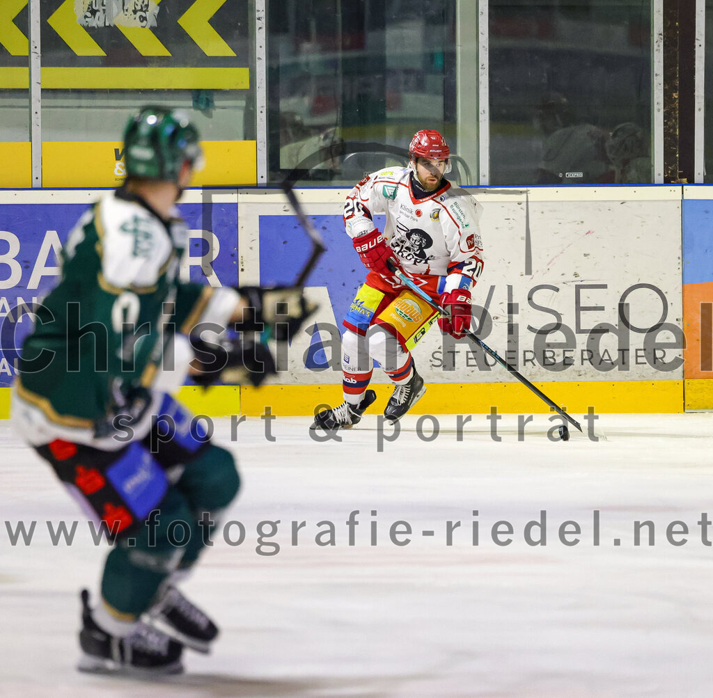 2026-02-20_082_TSV_Erding_gegen_Deggendorfer_SC | Erding, Deutschland, 20.02.2026:Eishockey, Oberliga Süd 2025 / 2026, 49. Spieltag, TSV Erding gegen Deggendorfer SC, Endergebnis: 4:1Niklas Heinzinger (Deggendorfer SC, #20)Foto: Christian Riedel / fotografie-riedel.net