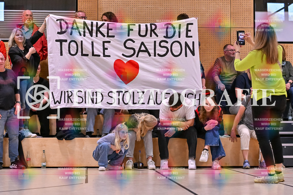GER, SG Maulburg/Steinen - HB Kinzigtal, Handball, Suedbadenliga, 22. Spieltag, Saison 2023/2024, 27.04.2024 | Banner nach Spielende. 

GER, SG Maulburg/Steinen - HB Kinzigtal, Handball, Suedbadenliga, 22. Spieltag, Saison 2023/2024, 27.04.2024

Foto: TH Fotografie/Thomas Hess