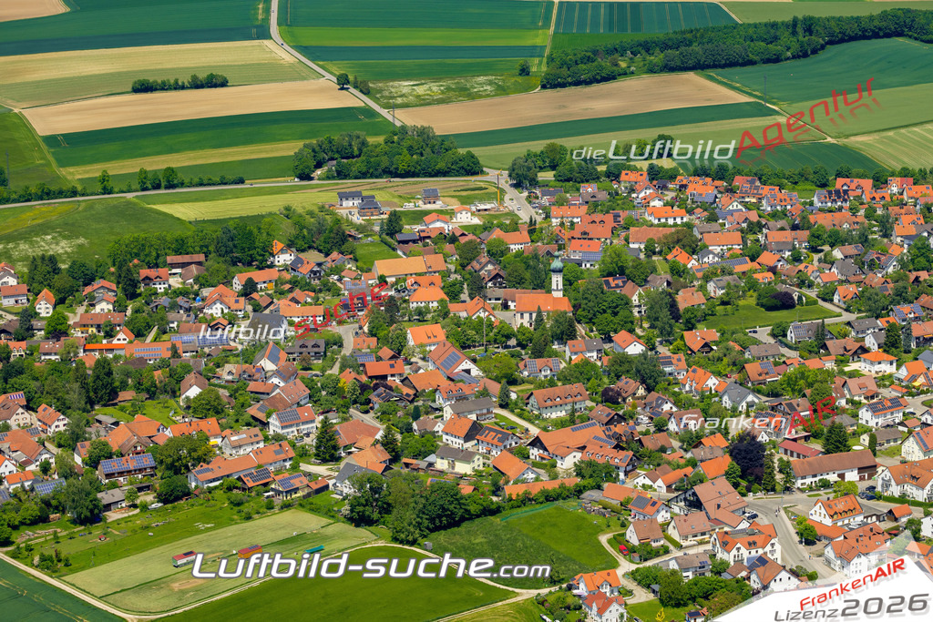 Das Luftbild zeigt  Geltendorf - Die Luftaufnahme wurde 2023 vom UL-Flugzeug aus erstellt ( keine Drohne ) - Hochauflösende Luftaufnahme - Für grossformatige Ausdrucke geeignet. Die Geschenkidee !Mit Lizenz und Bildrechte bestellbar