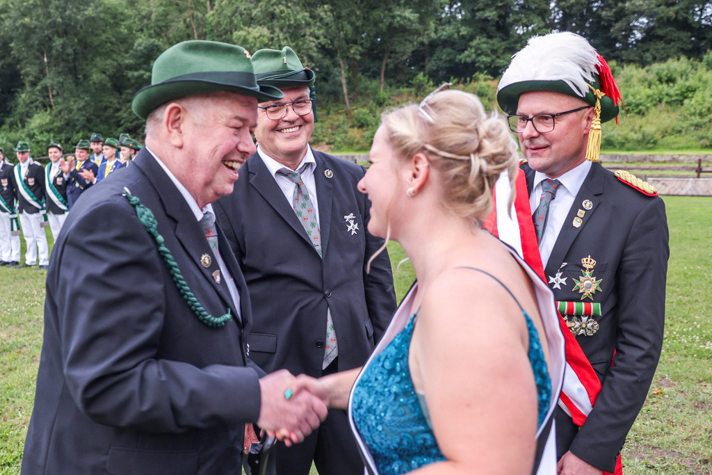 top-top.de 20240705-219 | Foto, Video, Fotografie, Videografie, Fotobox, DJ, Discjockey, Musik, Musikbox, Veranstaltung, Photobooth, Amazon, Ebay, Buchtipp, Bestseller, Autor, Verlag, Buch, Wesel, Hamminkeln, NRW, Dinslaken, Rees, Drohne, Hochzeit, Party, Fotobox, Wesel, Fotograf