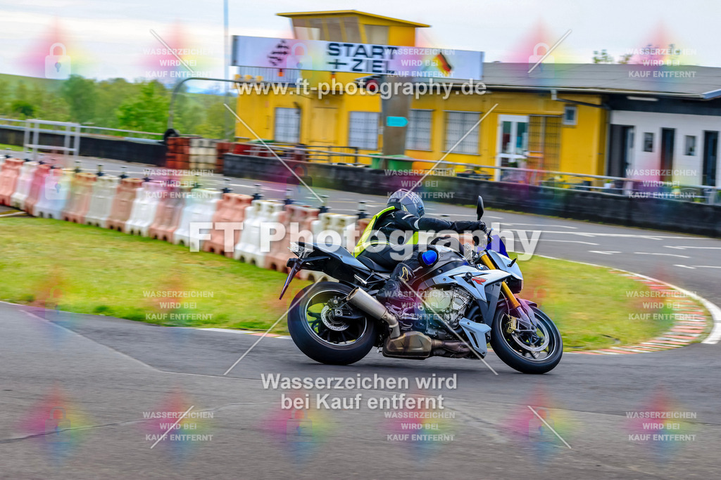 _OTO3196 | Hier findet Ihr Bilder von Touristenfahrten auf der Nürburgring Nordschleife oder von anderen Veranstaltungen die ich besucht habe. Viel Spass beim Durch Schauen 