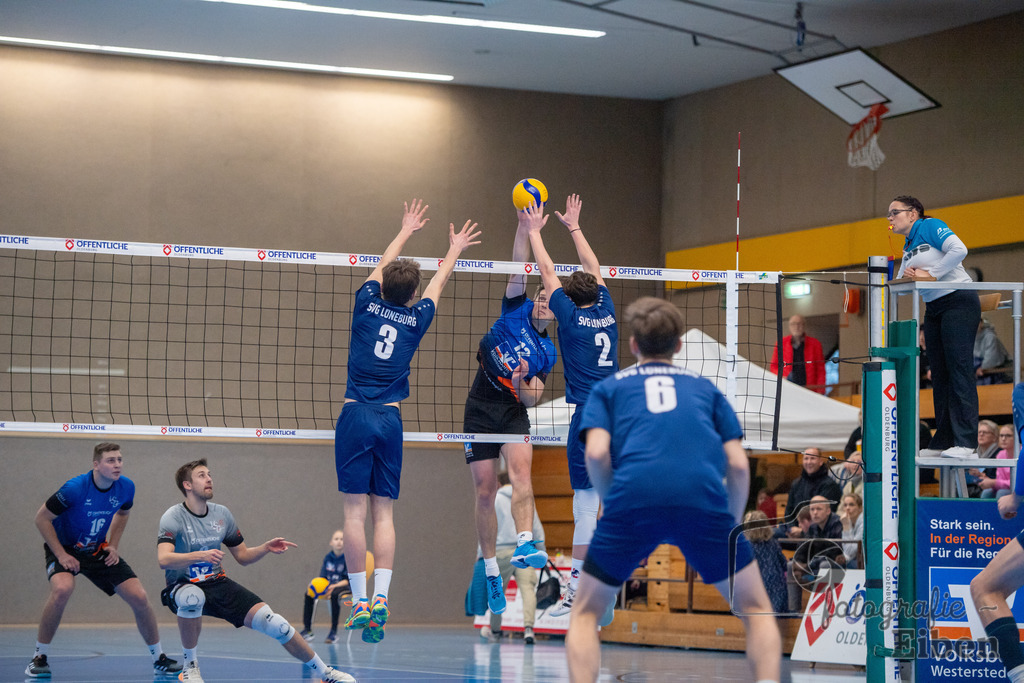 VSG Ammerland-VSG Lüneburg 2 | Volleyball Regionalliga; VSG Ammerland-VSG Lüneburg 2 am 04.02.2024; in Westerstede (Sporthalle Norderstraße), Photo: Philip Eiben 2024 - Realisiert mit Pictrs.com