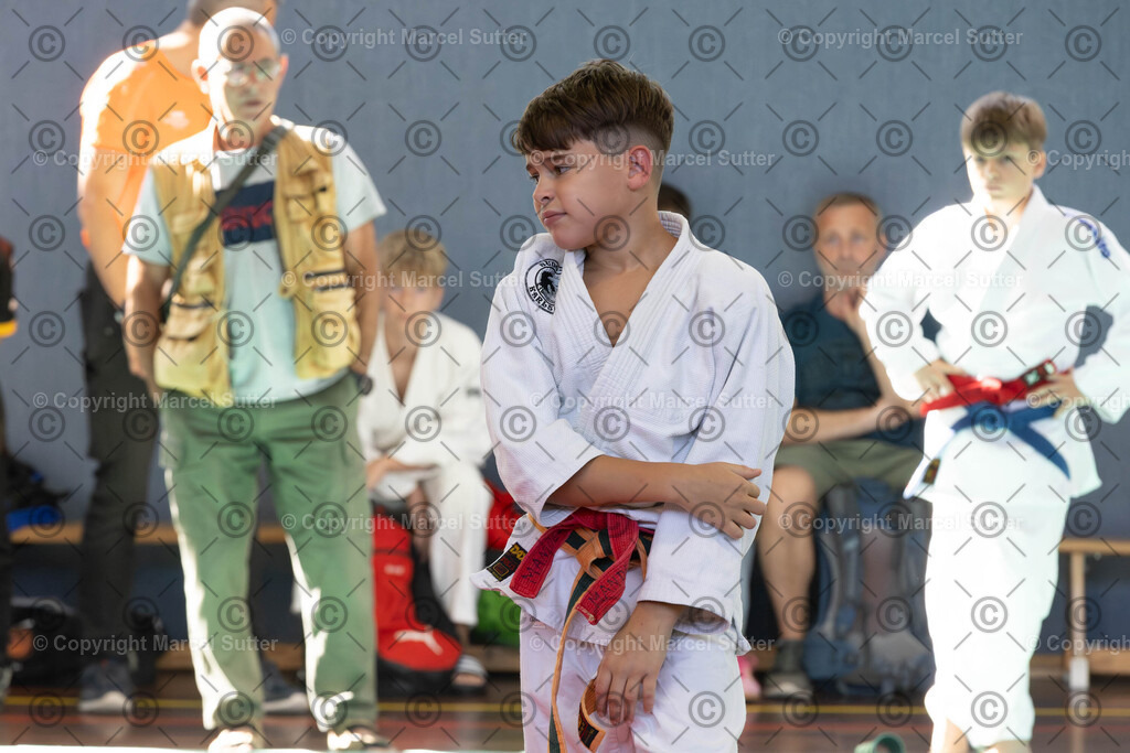 250920-105716-_G2A9724-MarcelSutter | Finde und bestelle deine Sport- und Eventfotos in höchster Qualität. Professionelle Aufnahmen von Wettkämpfen, Veranstaltungen und Outdoor-Events – schnell und einfach online bestellen. - Realisiert mit Pictrs.com