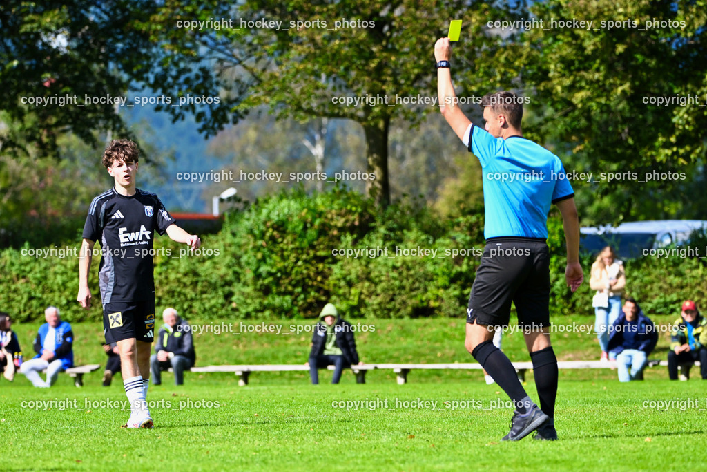 SV Rothentuhurn vs. URC Thal Assling | #22 Samuel Schönegger URC Thal Assling, Edin Omerhodzic Referee, Gelbe Karte, SV Rothentuhurn vs. URC Thal Assling, SV Rothentuhurn vs. URC Thal Assling am 15.09.2024 in Rothenthurn (Sportplatz Rothenthurn), Austria, (Photo by Bernd Stefan)
