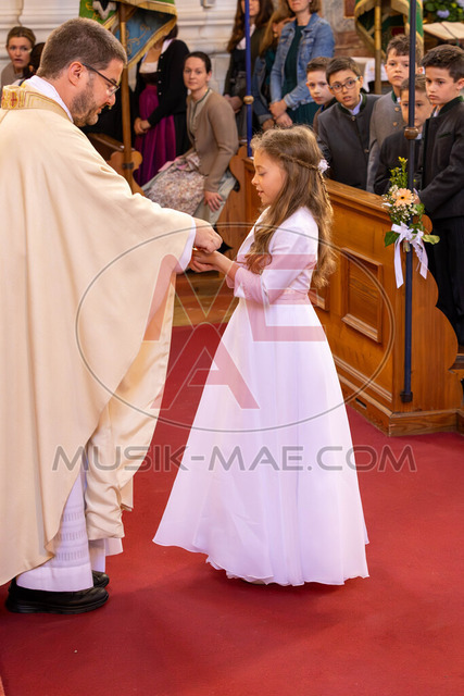 MAE-pic_572 | Der online Fotoshop des Inzeller Fotografen MAE - Marc Anton Eicher. Hier können Sie ihre Fotos und Stockfotos online bestellen als Download oder als Ausdruck, der ihnen bequem nach Hause geschickt wird.
Ihr Marc Anton Eicher - der Inzeller Fotograf - Realisiert mit Pictrs.com
