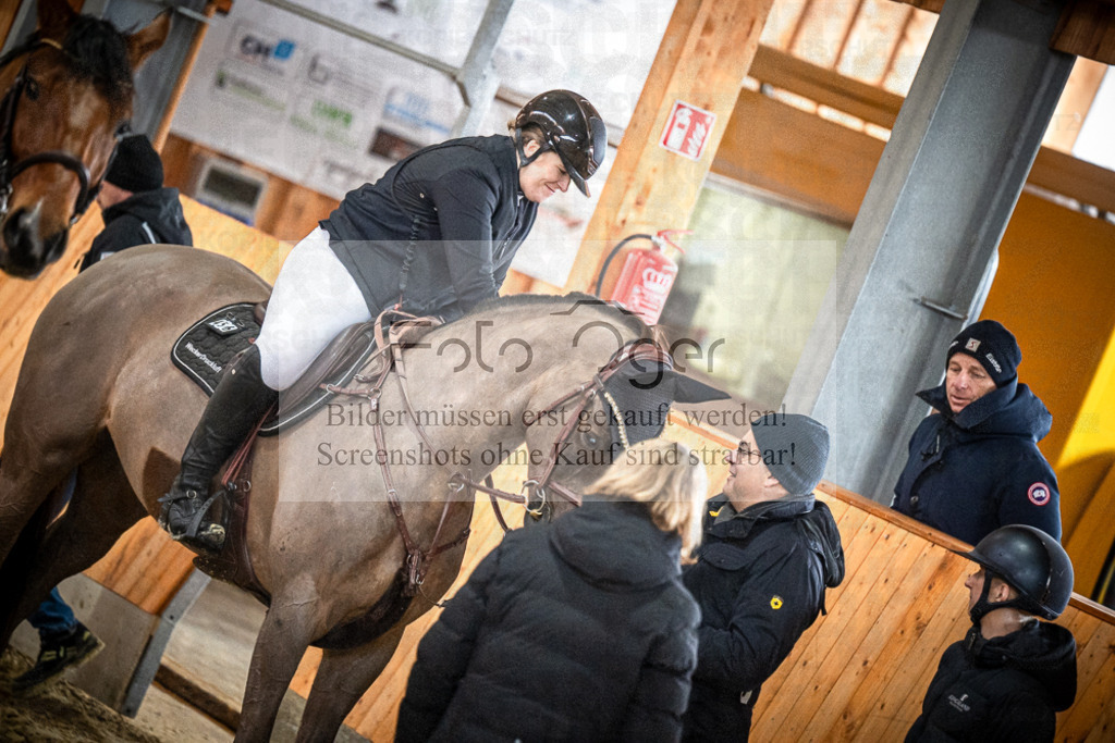 DOS_0042 | Entdecke hochwertige Reitturnierfotos von Foto Oger. Professionell, emotional und authentisch – jetzt Lieblingsmomente im Shop bestellen.Deutschlandweite Turnierfotografie. - Realisiert mit Pictrs.com