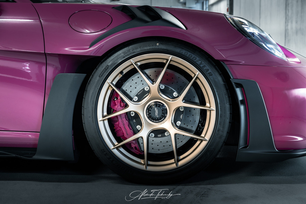 911 GT3 RS Sternrubin Neo | Entdecken Sie die faszinierende Welt von Alexander Tschuncky Arts: Kreative Fotografie, atemberaubende Automobilkunst und hochwertiger Bilderdruck. Lassen Sie sich inspirieren! - Realisiert mit Pictrs.com