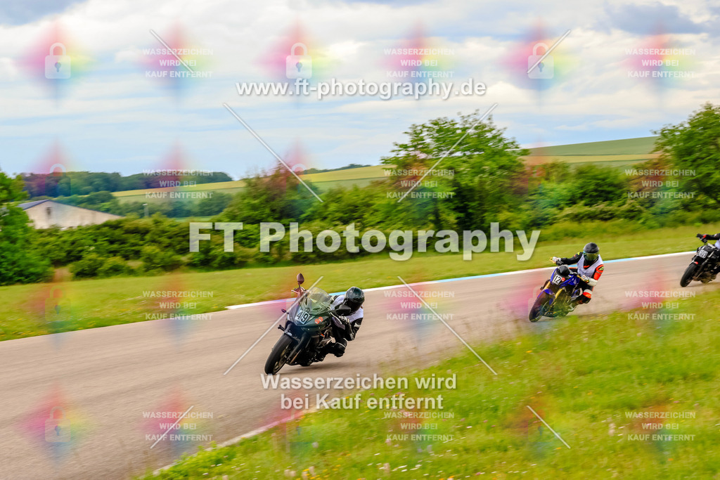 MotoTeam-3287 | Hier findet Ihr Bilder von Touristenfahrten auf der Nürburgring Nordschleife oder von anderen Veranstaltungen die ich besucht habe. Viel Spass beim Durch Schauen 