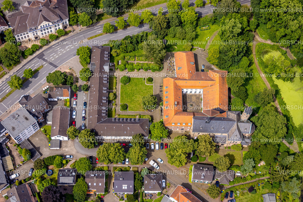 Muelheim240703334 | Luftbild, Kloster Saarn und Klostergarten, Kirche St. Mariä Himmelfahrt, Saarn, Mülheim an der Ruhr, Ruhrgebiet, Nordrhein-Westfalen, Deutschland