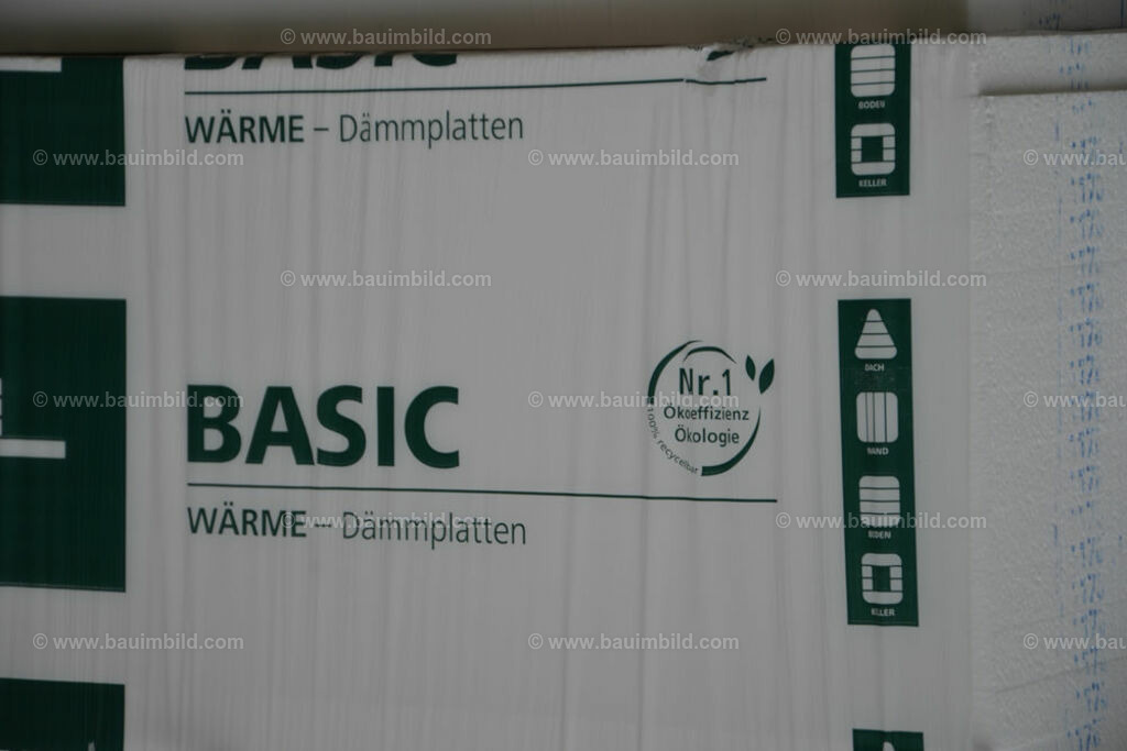 bib-lg19-fussbodenaufbau-0122 | Nach LV-Leistungsgruppen sortierte Detailfotos über den Bau eines Hauses. Alle Hausbau-Bilder direkt vom Urheber und Autor der Website Haus-Selber-Bauen.com