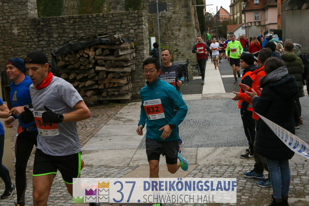 VR Bank Hauptlauf 10000m | 3 Koenigslauf 2023 - Realisiert mit Pictrs.com