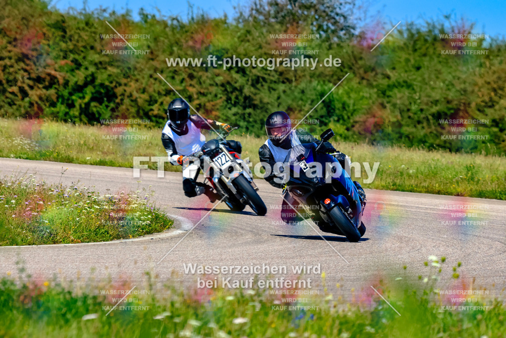 003-3164 | Hier findet Ihr Bilder von Touristenfahrten auf der Nürburgring Nordschleife oder von anderen Veranstaltungen die ich besucht habe. Viel Spass beim Durch Schauen 