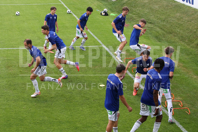 Friendly Match: SC Weiz vs TSV Hartberg in Weiz | Weiz, AUSTRIA, 01.JUL.26 - SOCCER - ADMIRAL Bundesliga, SC Weiz vs TSV Hartberg, test match. The image shows TSV Hartberg during warm up.