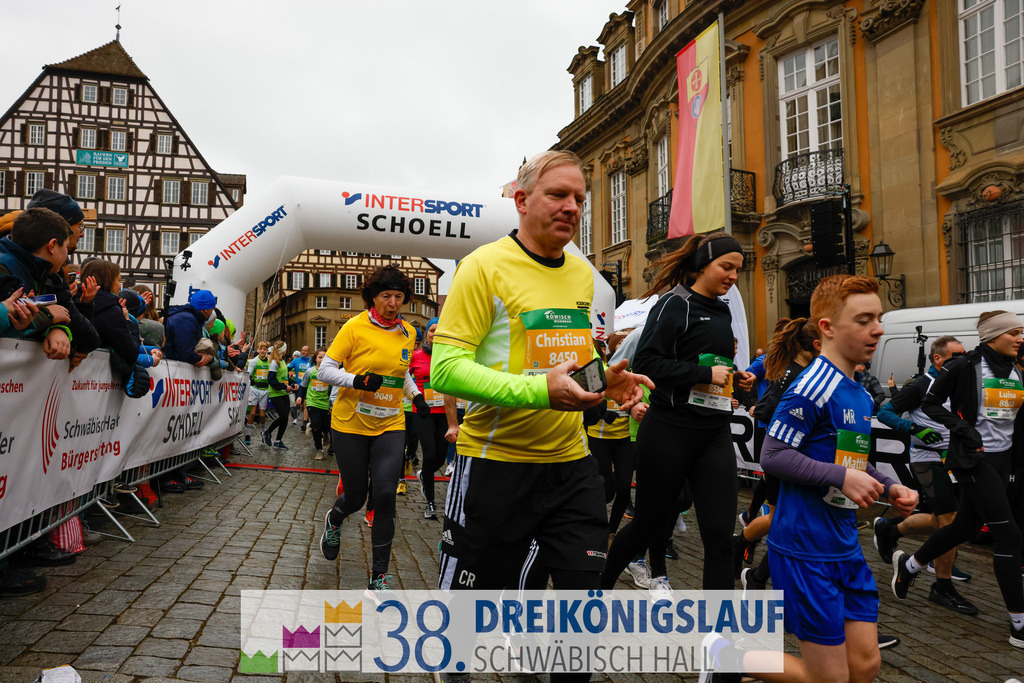 5km Roewisch Wohnbau Cup | 3 Koenigslauf 2024 5km Roewisch Wohnbau Cup - Realisiert mit Pictrs.com