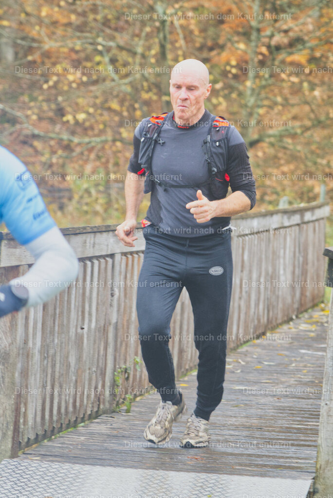 cineathletes-huegelland-2025-11-09-10-46-15 | Sportfotografie rund um Obstacle Course Racing und Trail Run - Realisiert mit Pictrs.com