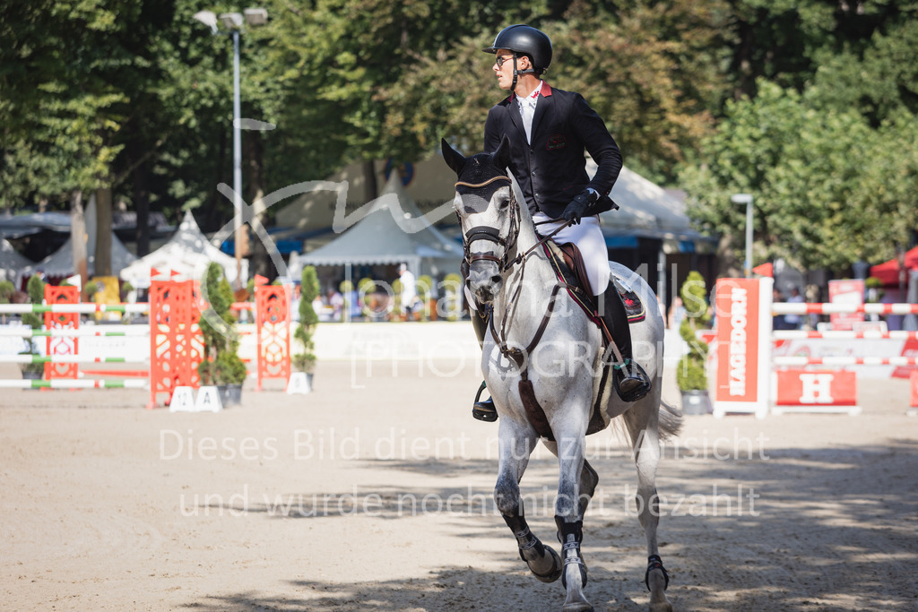 230910_OWLCh_GroßerPreis-609 | Deine schönsten Turniermomente als professionelle Fotos! Entdecke hochwertige Pferdesport-Fotografie im Online-Shop. Jetzt Fotos finden & bestellen!