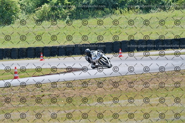 25bt04-1933 | markuskiefer.com - Realisiert mit Pictrs.com