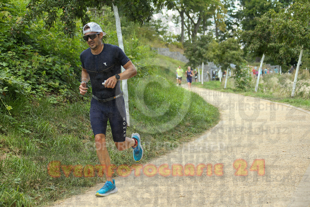 250824_1354_EX1_4192 | Sportfotografie im Rhein-Sieg Kreis, Köln, Bonn, NRW, Rheinland Pfalz, Hessen, etc. Unser Tätigkeitsfeld umfasst den Laufsport vom Volkslauf über den Marathon, Duathlon, Triathon bis zum Ultralauf wie Kölnpfad Ultra oder Schindertrail.
