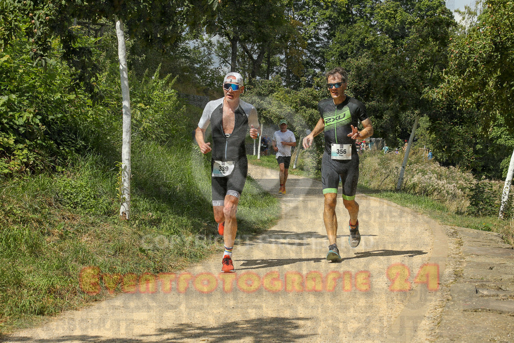 250824_1334_EX1_2878 | Sportfotografie im Rhein-Sieg Kreis, Köln, Bonn, NRW, Rheinland Pfalz, Hessen, etc. Unser Tätigkeitsfeld umfasst den Laufsport vom Volkslauf über den Marathon, Duathlon, Triathon bis zum Ultralauf wie Kölnpfad Ultra oder Schindertrail.