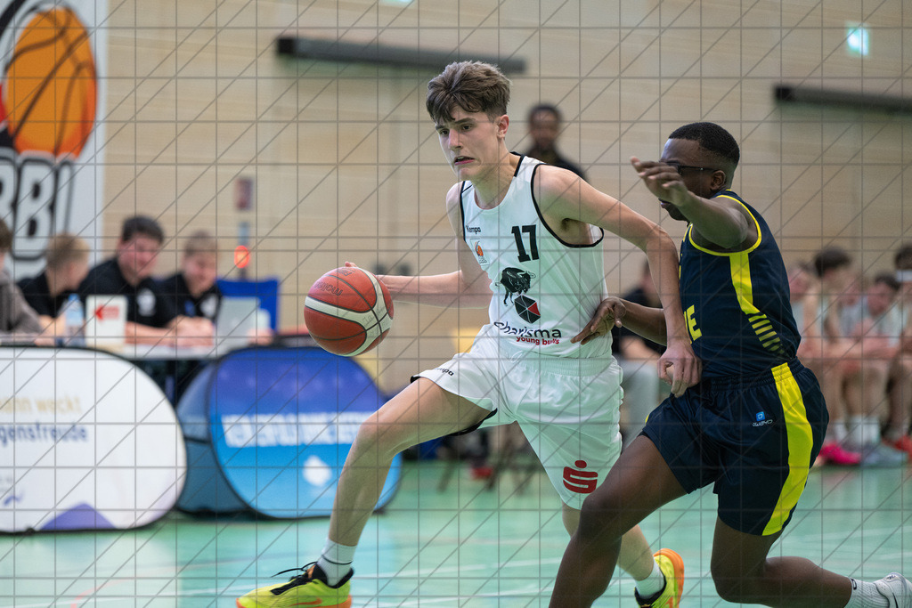JBBL 24/25 | 04.04.2025 | Charisma Young Bulls vs. Baskets Juniors Oldenburg | 2. Runde PlayOffs Gruppe Nord, 2. Spiel | JBBL 24/25 | 04.04.2025 | Charisma Young Bulls vs. Baskets Juniors Oldenburg | 2. Runde PlayOffs Gruppe Nord, 2. Spiel - - - - - CREDIT, www.bullenfotos.de, Martin König, Hörner Weg 40, D-49078 Osnabrück, +4917663732967, Nutzung und Weitergabe nur zu den vereinbarten Zwecken. Presseanfragen an Urheber. Alle Rechte beim Urheber. - - - - - - Realisiert mit Pictrs.com