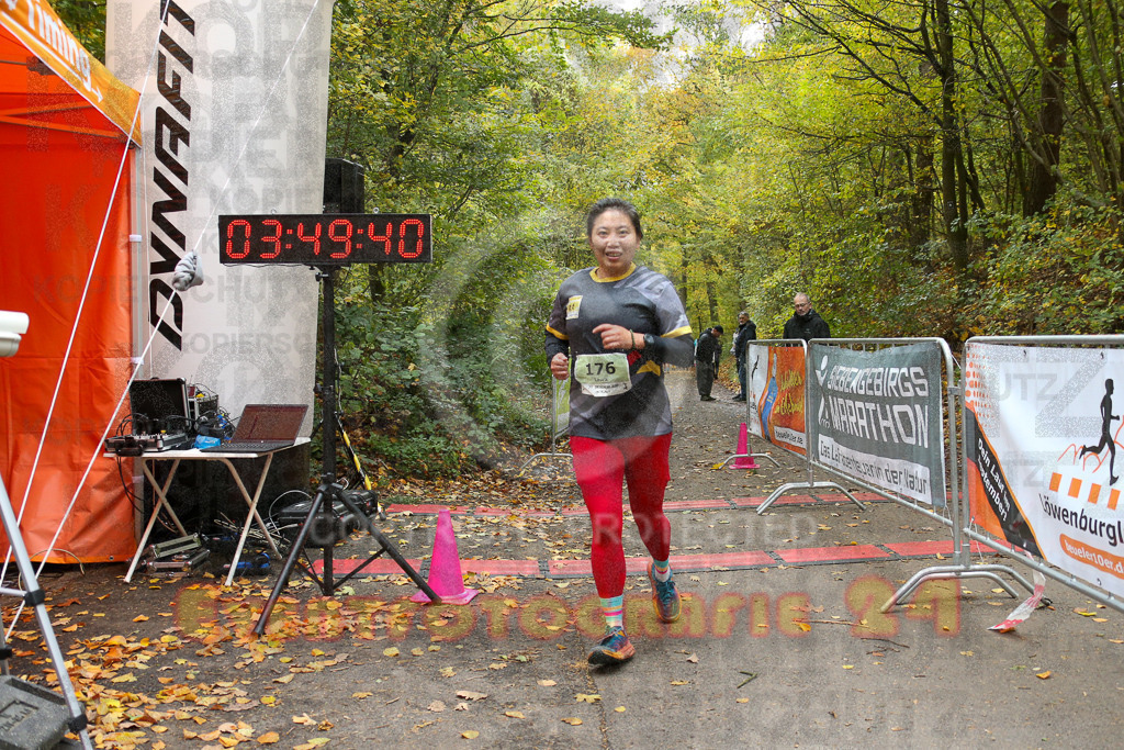 251026_1351_EX1_4013 | Sportfotografie im Rhein-Sieg Kreis, Köln, Bonn, NRW, Rheinland Pfalz, Hessen, etc. Unser Tätigkeitsfeld umfasst den Laufsport vom Volkslauf über den Marathon, Duathlon, Triathon bis zum Ultralauf wie Kölnpfad Ultra oder Schindertrail.