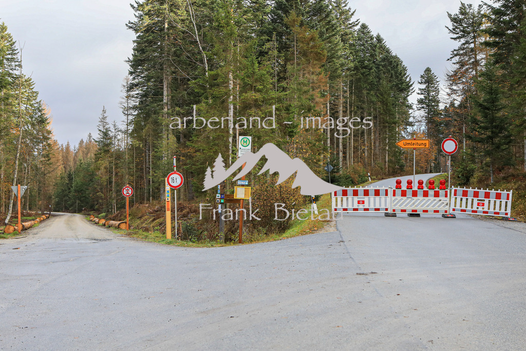 OE7A3267 | Umleitung für Anwohner über den Weg Richtung Schwellhäusl