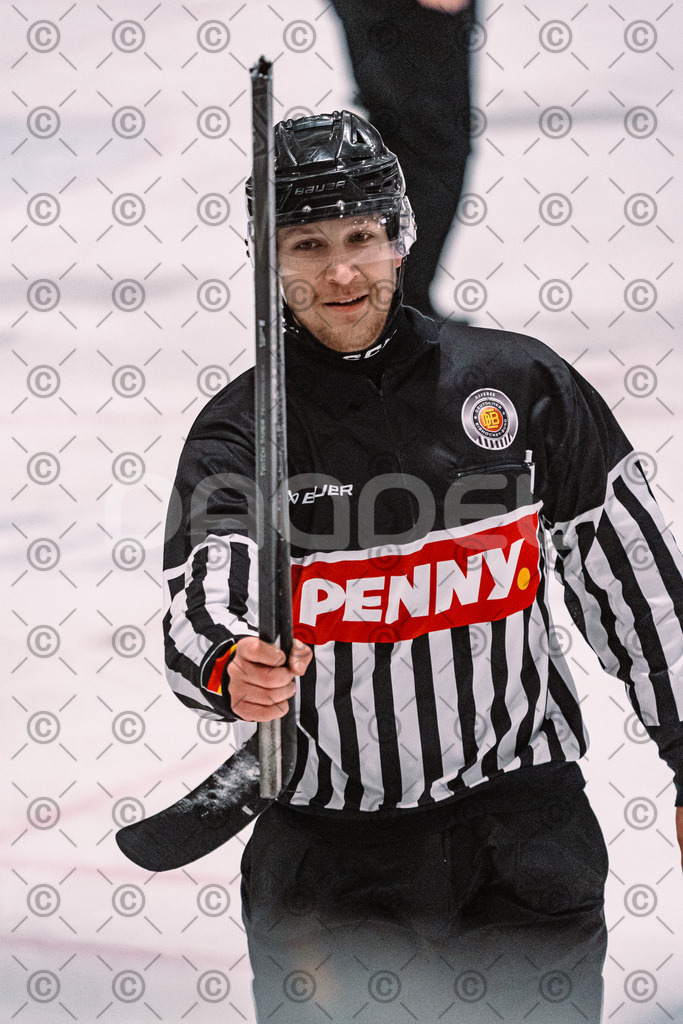 Alligators_vs_Passau_26_12_2025-034 | Höchstadt Alligators Fotogalerie: Eishockey-Action aus Franken. Professionelle Spielfotos, Portraits & Stadionbilder zum Download. Jetzt entdecken! - Realisiert mit Pictrs.com