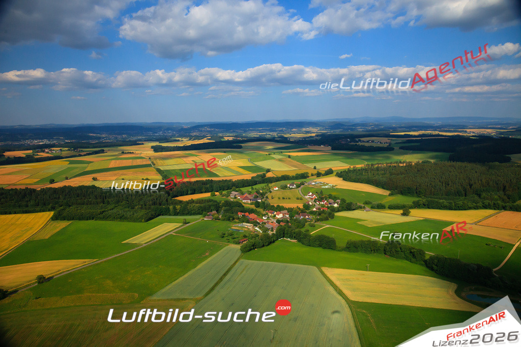Die Luftaufnahme Lopp - Kasendorf wurde vom UL-Flugzeug (keine Drohne) aus fotografiert.Hohe Druck- Auflösung-die Geschenkidee!