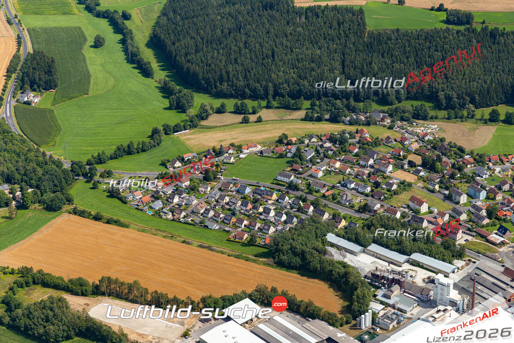 Aktuelles Luftbild von Holenbrunn Wunsiedel Kauf mit Lizenz / Bildrechten möglich- Die Luftaufnahme wurde 2021 mittels UL-Flugzeug erstellt ( keine Drohne ) - hochauflösende Kamera-Systeme von  Canon -Beste Qualität - Für grossformatige Ausdrucke geeignet. Die Geschenkidee !