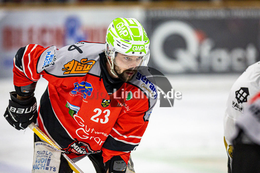 TSV Peißenberg MINERS gegen EHC Königsbrunn PINGUINE | Eishockey Bayernliga Herren Playoffs Viertelfinale 2024/25 - Spiel 6 von 7, TSV Peißenberg MINERS gegen EHC Königsbrunn PINGUINE, 20250221,Dejan VOGL (MINERS 23) am Bully, Portrait,2025-02-21 in Peißenberg (Eisstadion Peißenberg)Dejan VOGL (MINERS 23)Copyright: WolfgangxLindner foto-lindner.de