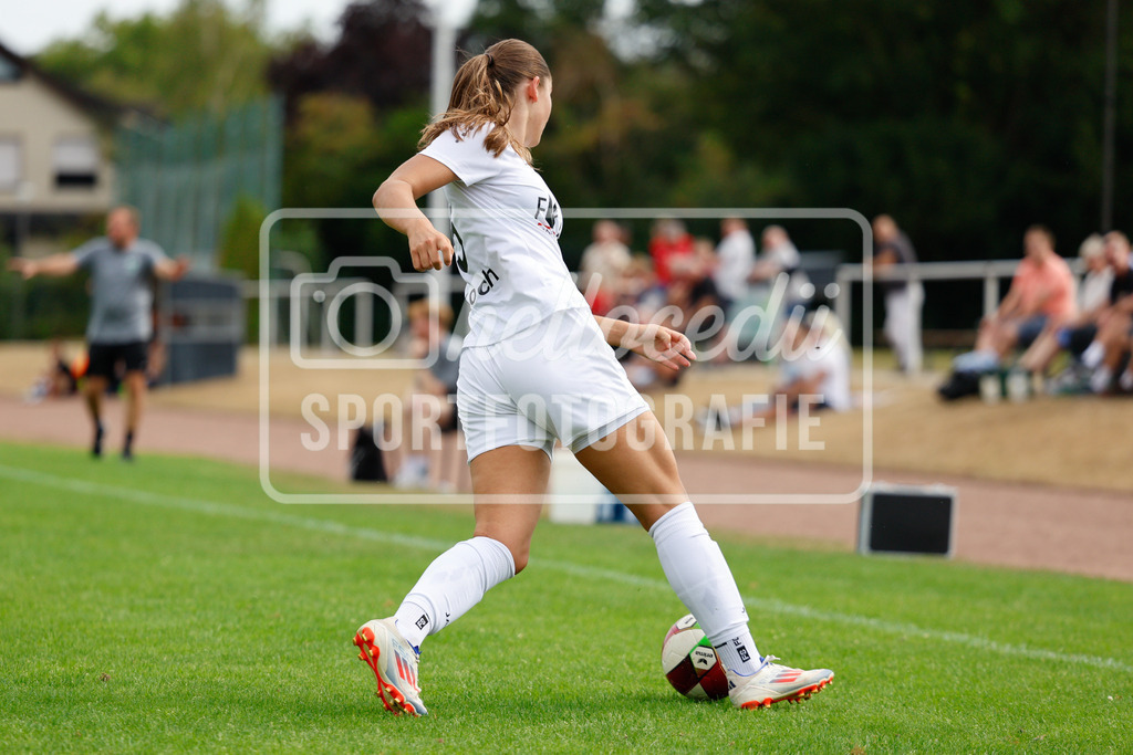 Fußball I Frauen I Westfalenpokal 26-27 I DJK GW Amelsbüren - SSV Rhade  I 18671 | realhellocedii - Realisiert mit Pictrs.com