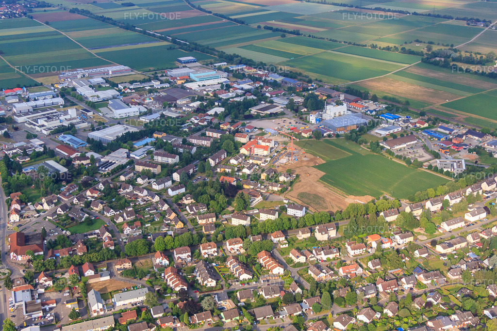 Luftbild: Industriegebiet Beiersdorfstr in Heitersheim im Bundesland Baden-Württemberg in Deutschland.Foto: IMG_68255.jpg vom 19.06.2014 durch Werner Riehm/FLY-FOTO.deAuflösung des Originals: 4752 x 3168 px